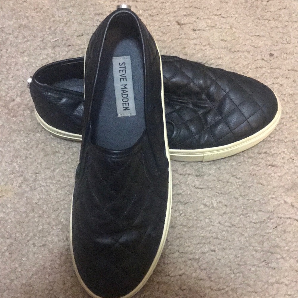 Steve Madden slip on